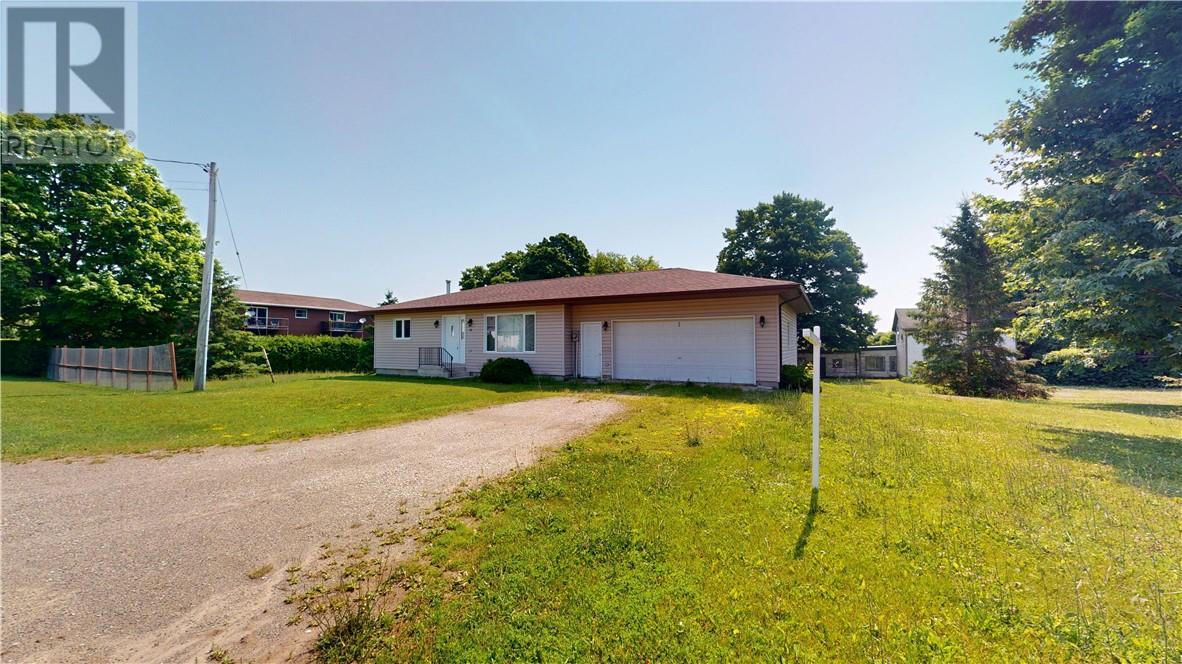 88 Arthur Street, Manitowaning, ON - Outdoor