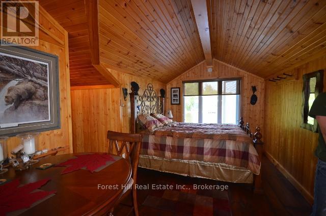 Boathouse - 10365 Rabbit, Temagami, ON - Indoor