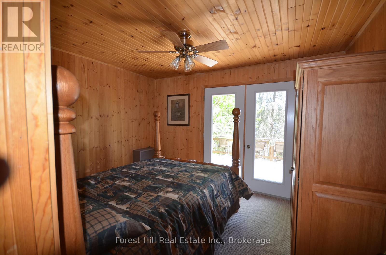10365 Rabbit, Temagami, ON - Indoor Photo Showing Bedroom