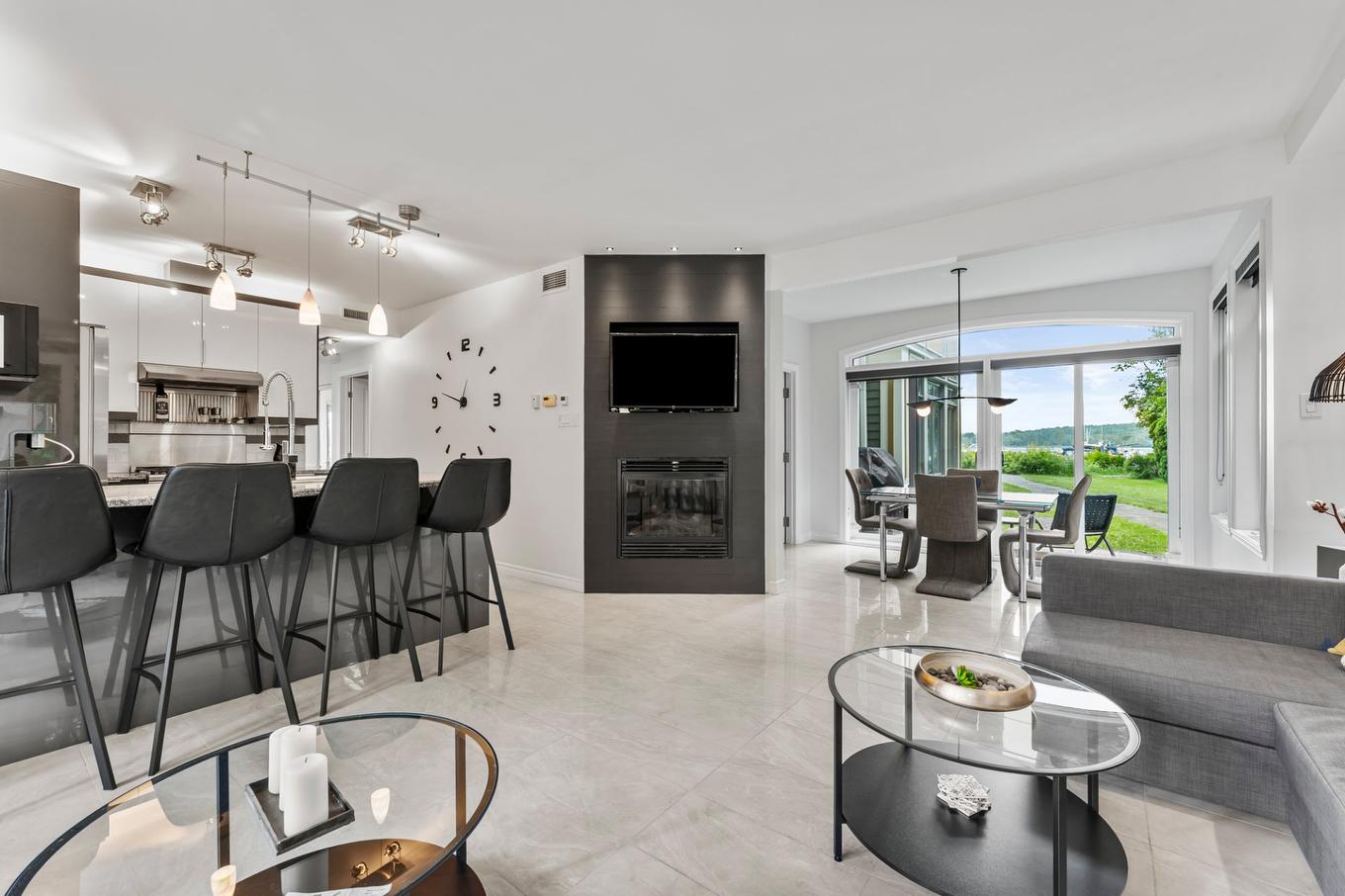 Overall view - 15-310 Rue Cabana, Magog, QC - Indoor Photo Showing Living Room