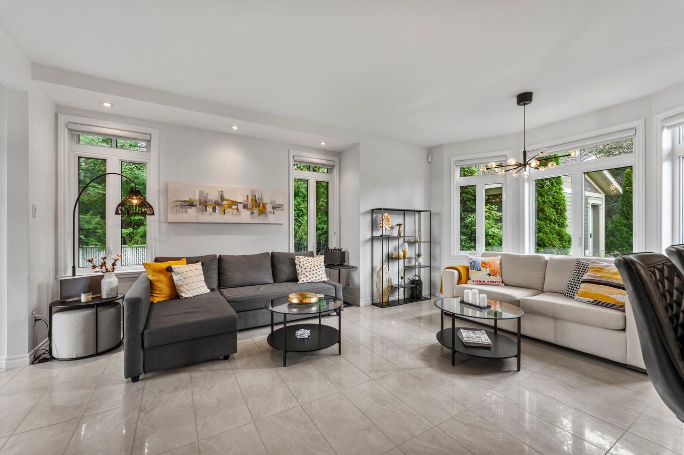 Living room - 15-310 Rue Cabana, Magog, QC - Indoor Photo Showing Living Room