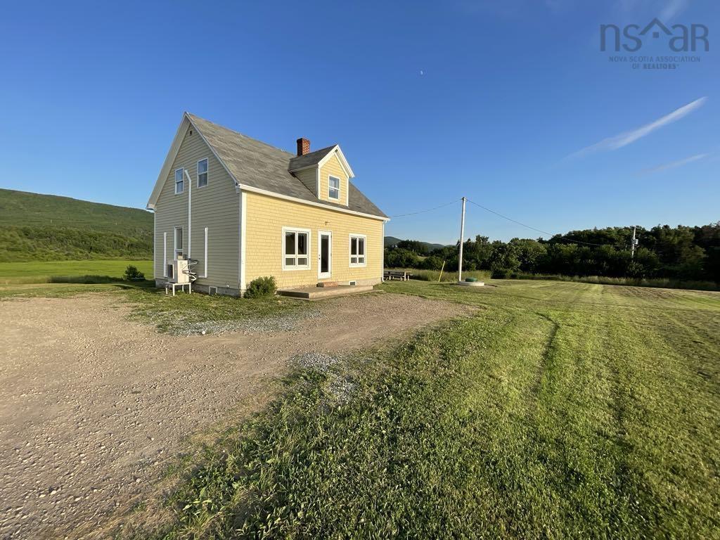 84 5308 Road, St. Joseph Du Moine, NS