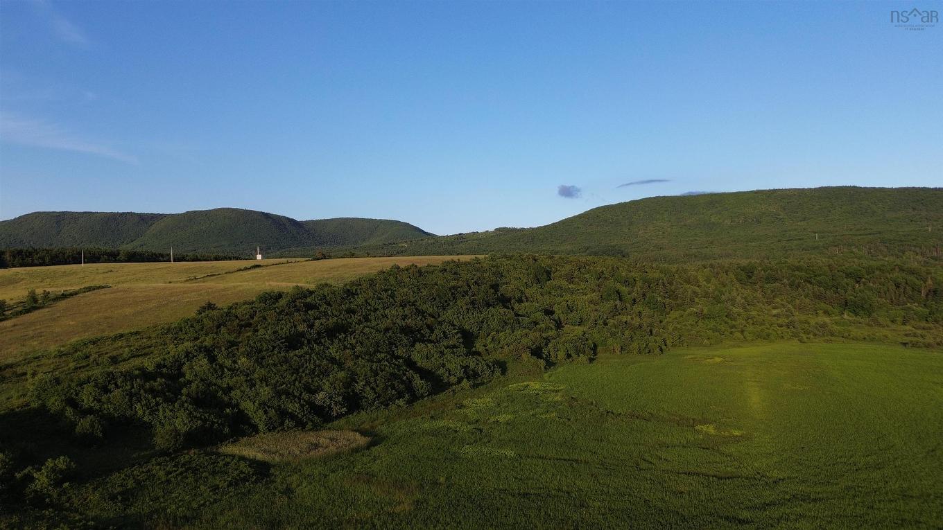 84 5308 Road, St. Joseph Du Moine, NS