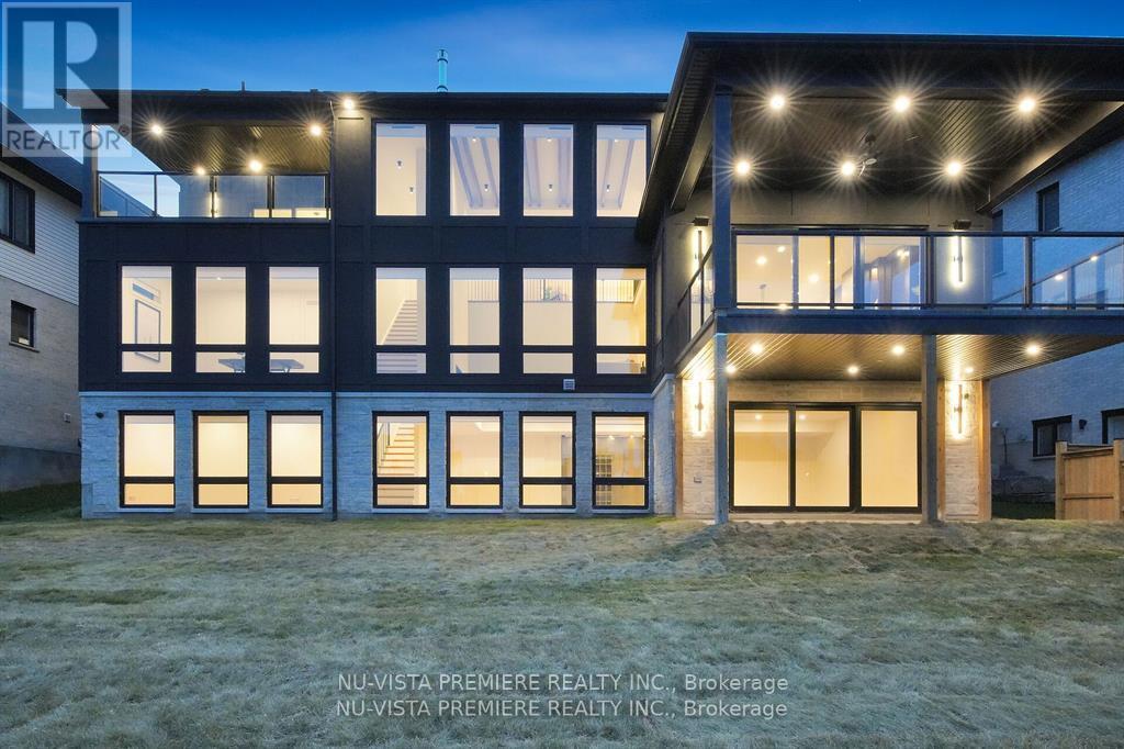 Photos of a similar property for illustration. - 535 Creekview Chase, London North (North R), ON - Outdoor