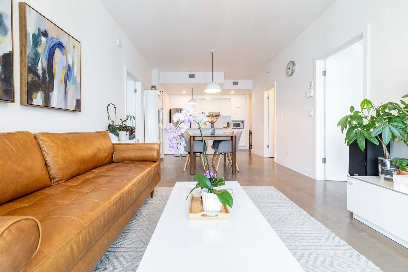 Salon - 806-5265 Rue Mackenzie, Montréal (Côte-Des-Neiges/Notre-Dame-De-Grâce), QC - Indoor Photo Showing Living Room