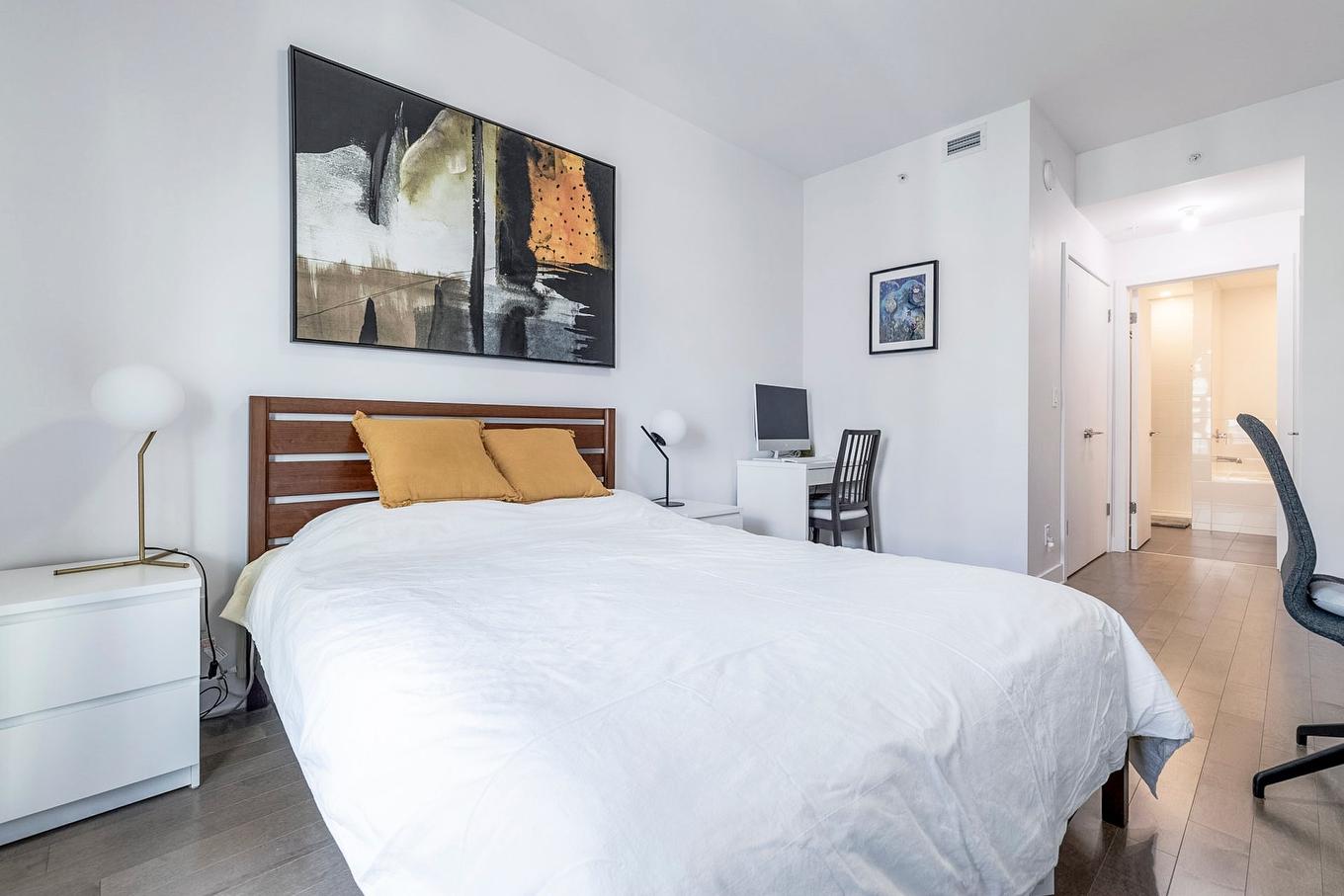 Chambre à coucher - 806-5265 Rue Mackenzie, Montréal (Côte-Des-Neiges/Notre-Dame-De-Grâce), QC - Indoor Photo Showing Bedroom