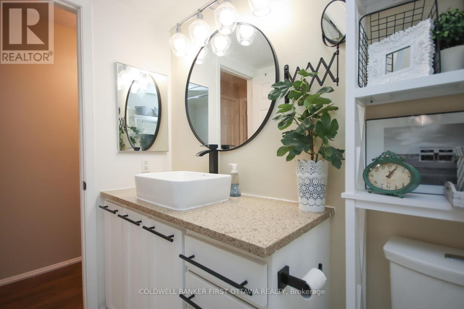 A - 6702 Jeanne D'Arc Boulevard, Ottawa, ON - Indoor