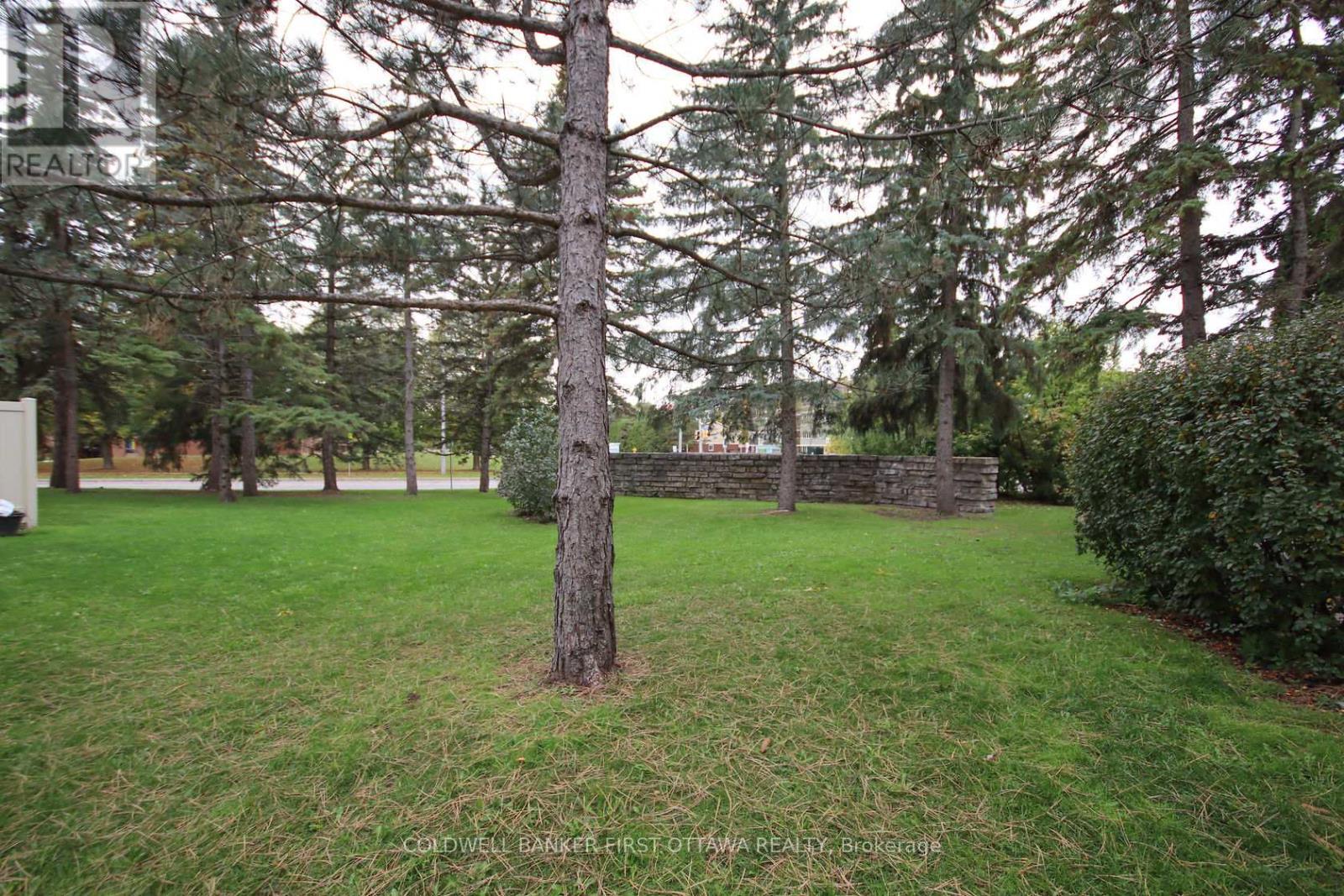 A - 6702 Jeanne D'Arc Boulevard, Ottawa, ON - Outdoor