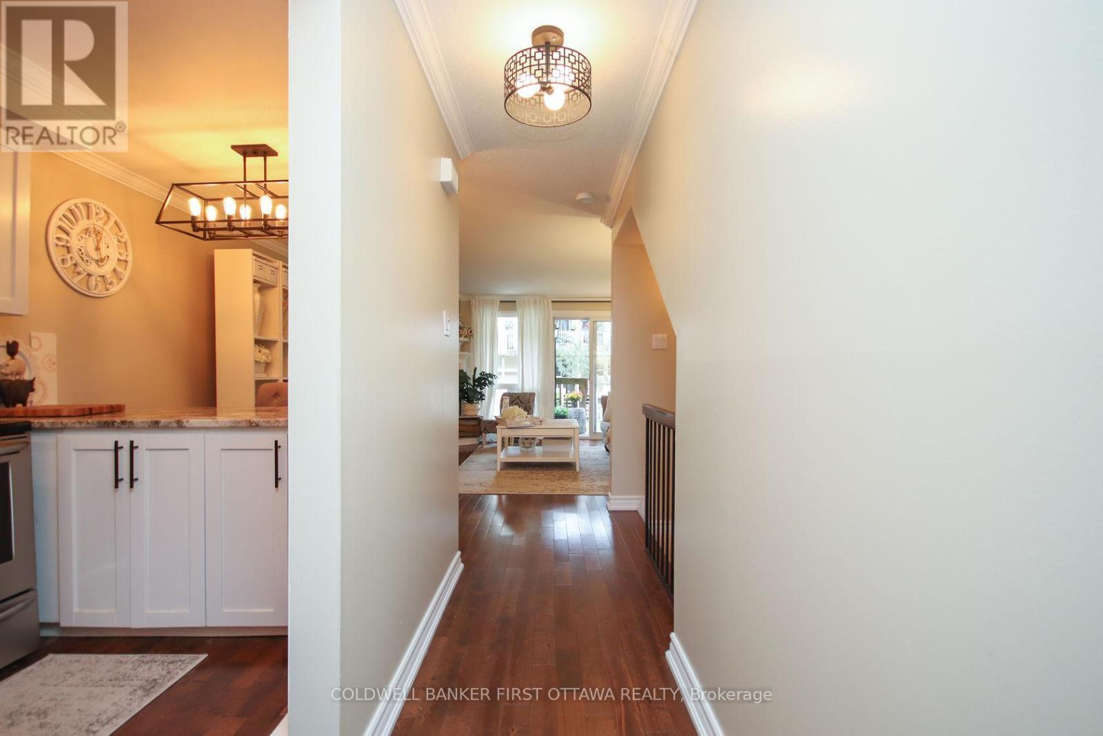 A - 6702 Jeanne D'Arc Boulevard, Ottawa, ON - Indoor Photo Showing Other Room