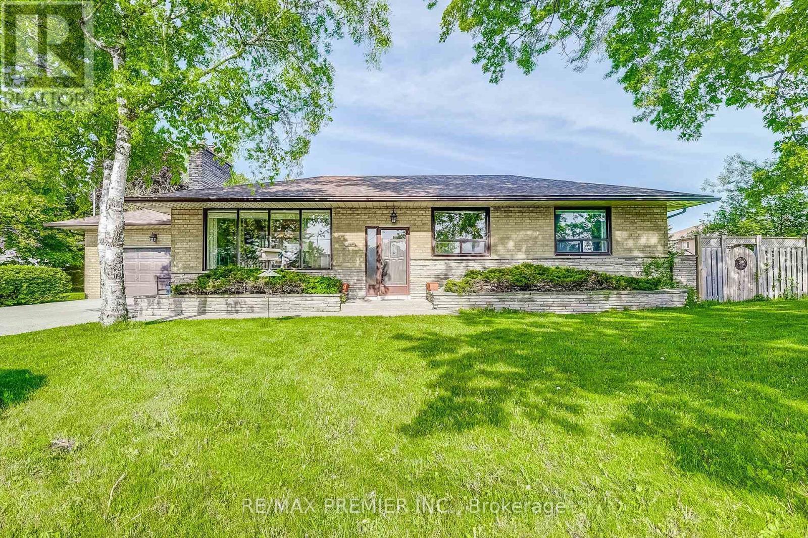 1 Gram Street, Vaughan, ON - Outdoor