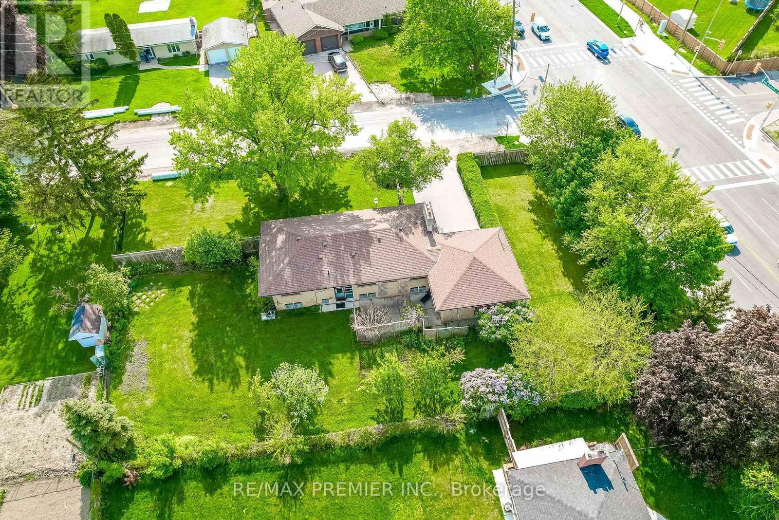 1 Gram Street, Vaughan, ON - Outdoor