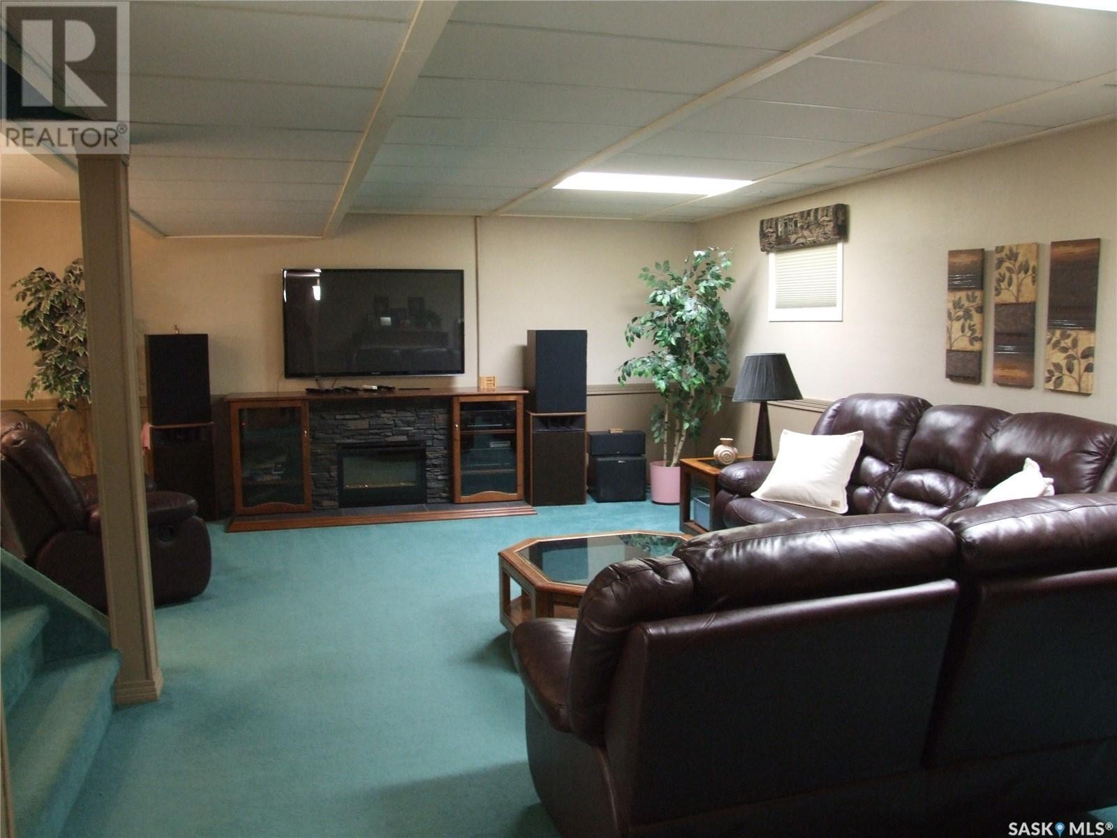 108 Freeman Street, Richmound, SK - Indoor With Fireplace