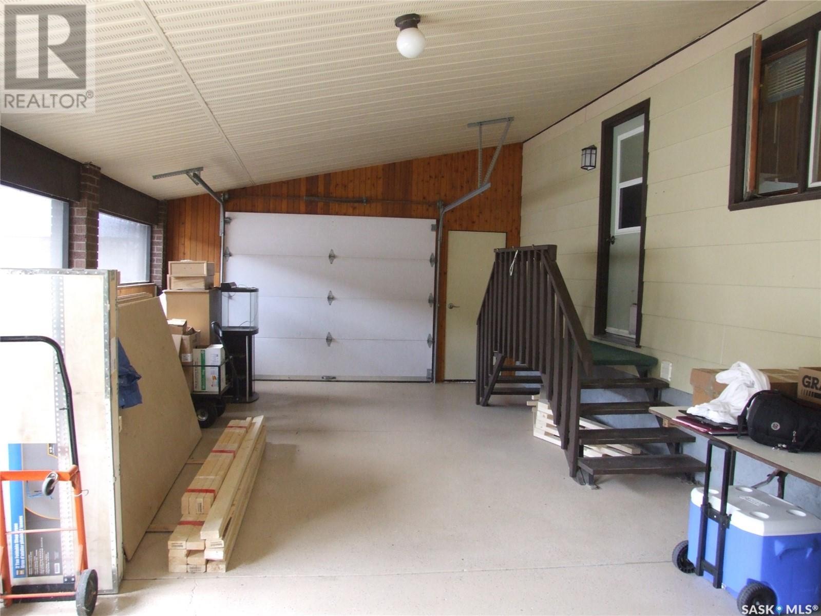 108 Freeman Street, Richmound, SK - Indoor Photo Showing Garage