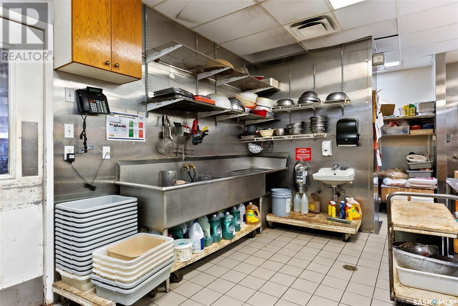 200 Victoria Avenue E, Regina, SK