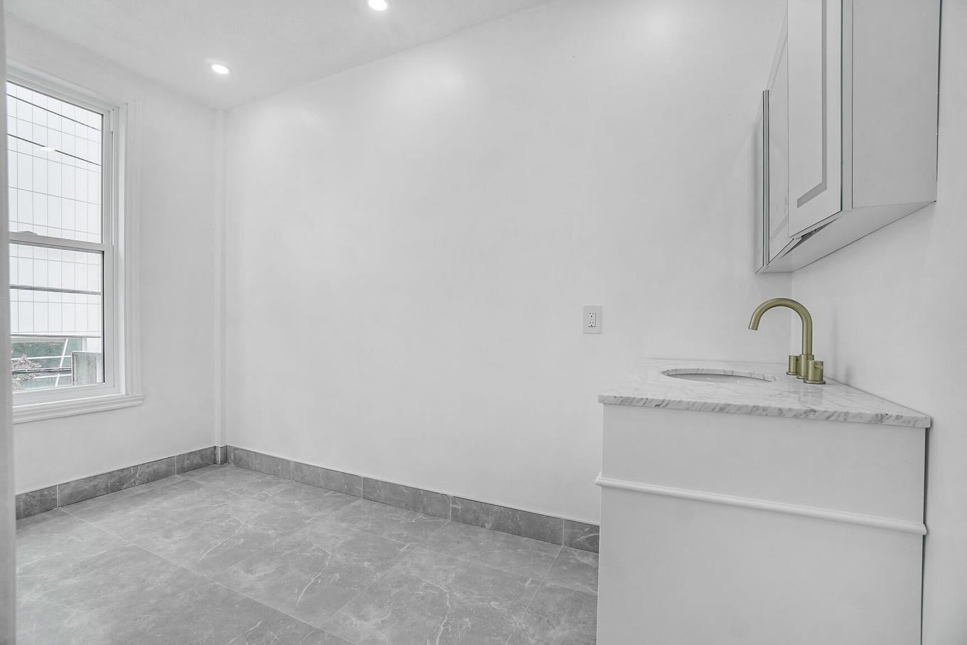 Interior - 100-2157 Rue Fleury E., Montréal (Ahuntsic-Cartierville), QC - Indoor Photo Showing Other Room