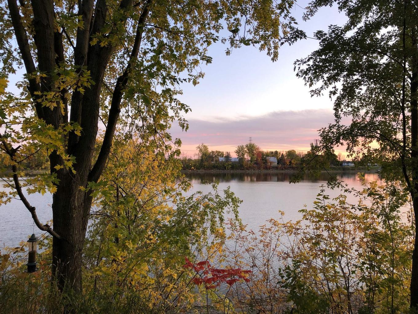 Vue sur l'eau - 2712 Rue Luc, Terrebonne (Lachenaie), QC - Outdoor With View