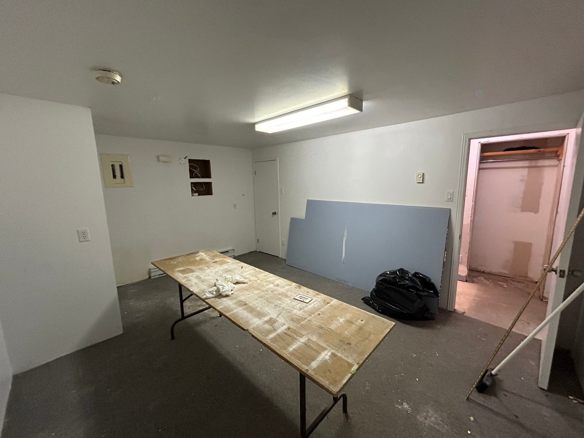 Salle - 209 Av. Carter, Rouyn-Noranda, QC - Indoor