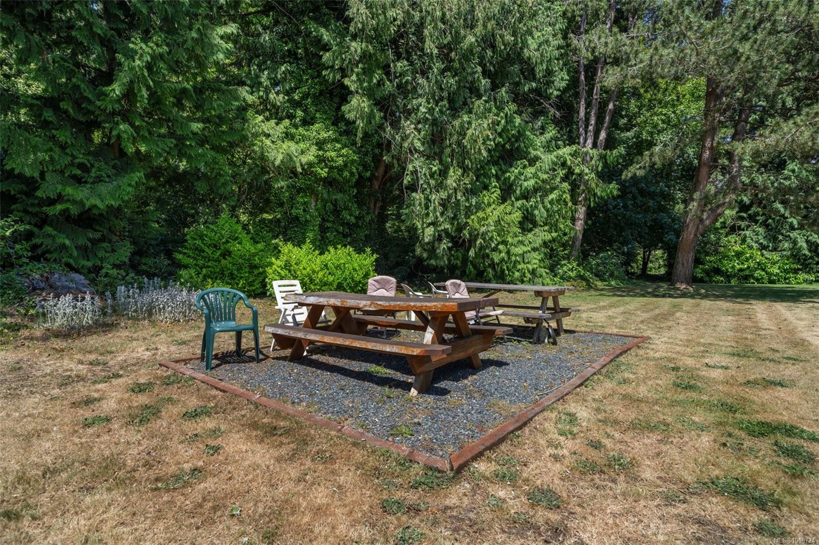 10-1976 Glenidle Rd, Sooke, BC - Outdoor