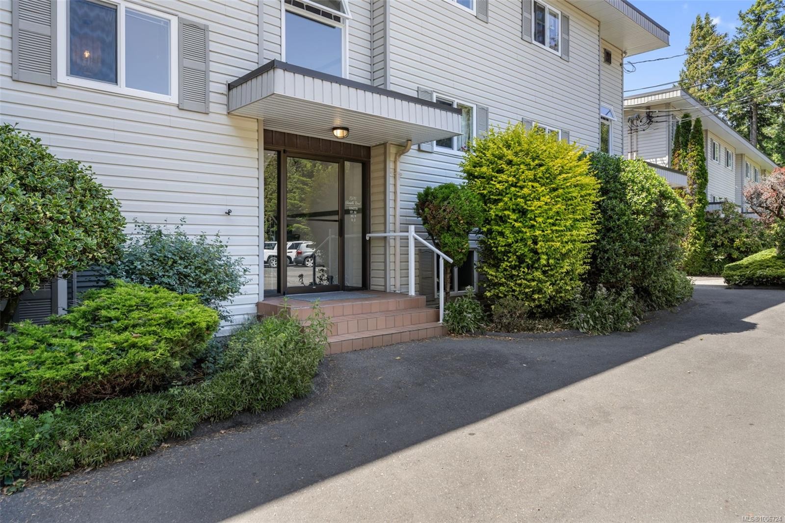 10-1976 Glenidle Rd, Sooke, BC - Outdoor