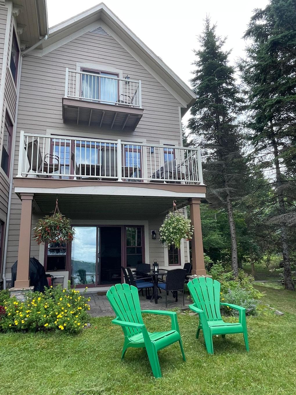 Backyard - 1-156 Rue Du Mont-Plaisant, Mont-Tremblant, QC - Outdoor