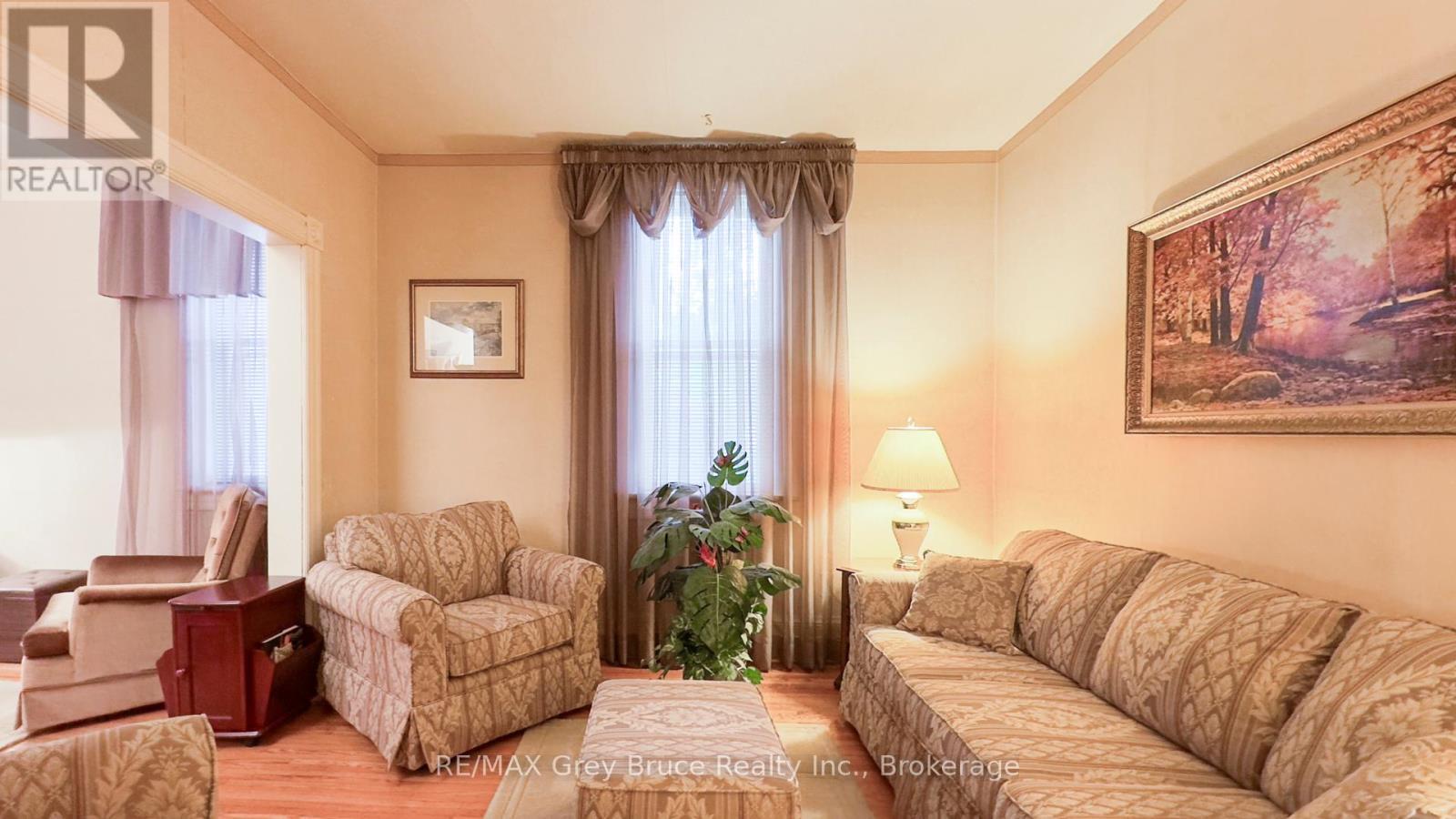 500064 Grey Road 12, West Grey, ON