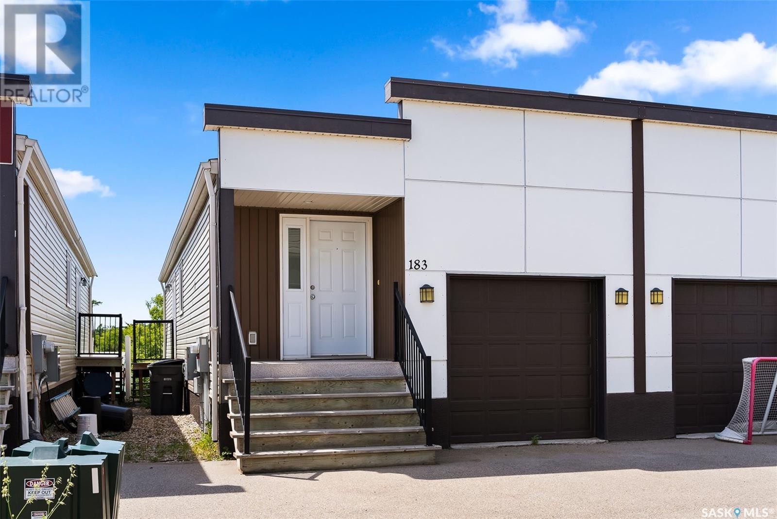 183 Chateau Crescent, Pilot Butte, SK - Outdoor