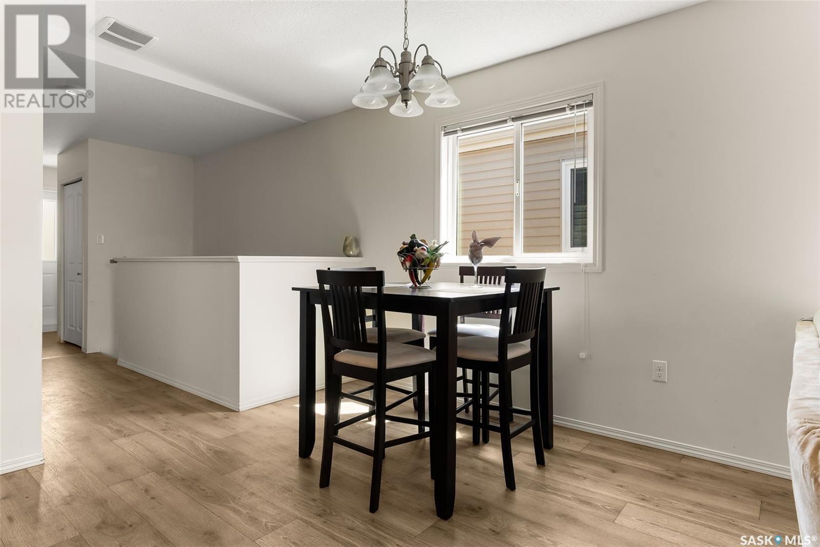 183 Chateau Crescent, Pilot Butte, SK - Indoor Photo Showing Dining Room
