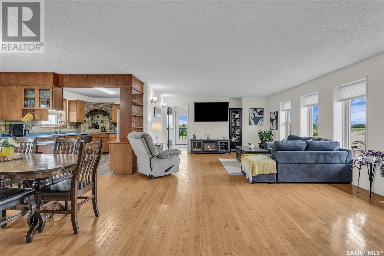 Main Acreage, Biggar Rm No. 347, SK - Indoor Photo Showing Living Room