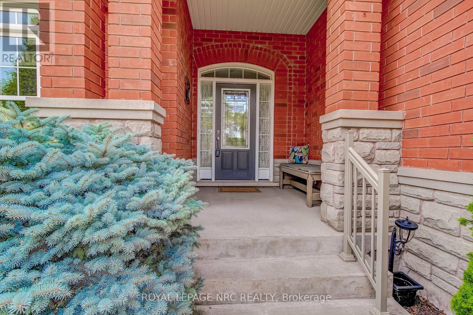 Main entrance - 6667 Sebastian Crescent, Niagara Falls (Forestview), ON - Outdoor With Exterior