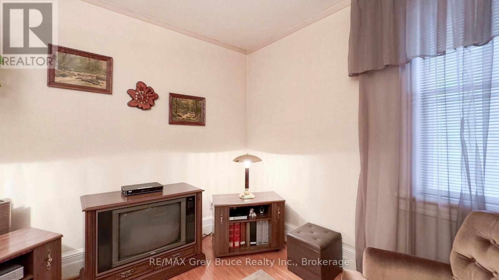 500064 Grey Road 12, West Grey, ON