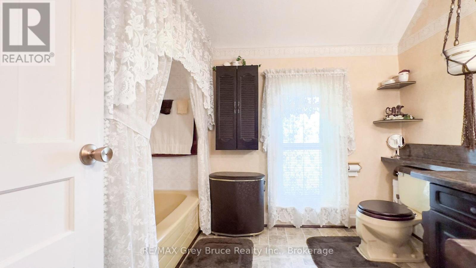 500064 Grey Road 12, West Grey, ON