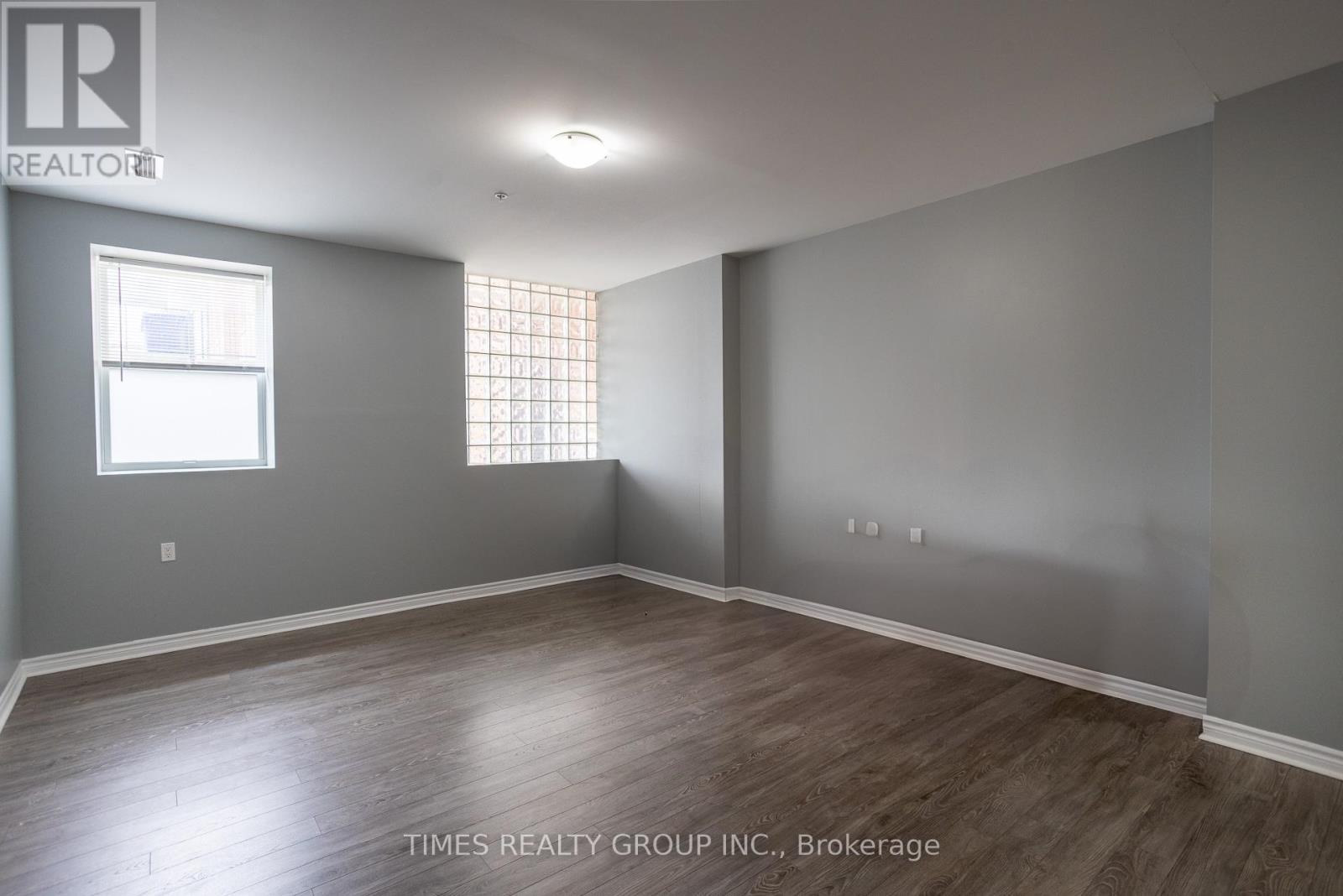 105 - 384 Rogers Street, Peterborough, ON - Indoor Photo Showing Other Room