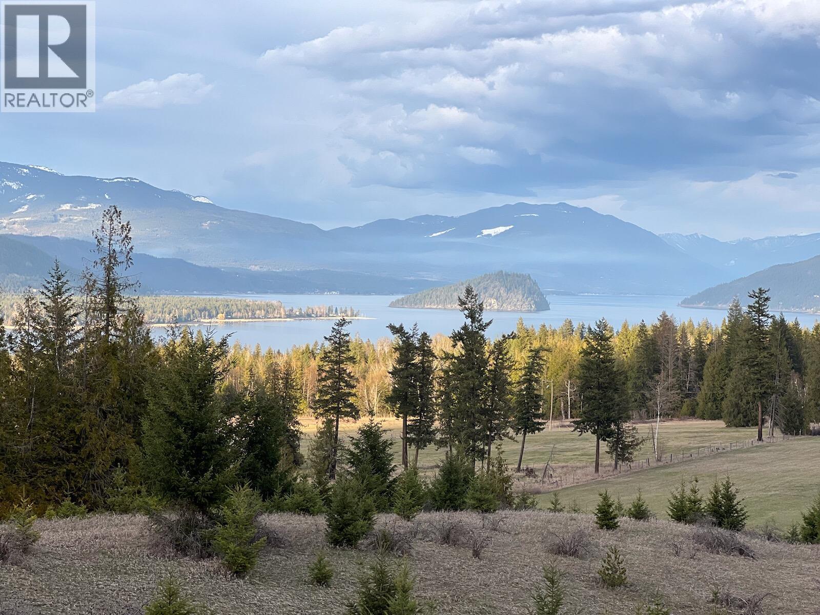 890 Dilworth Road, Sorrento, BC