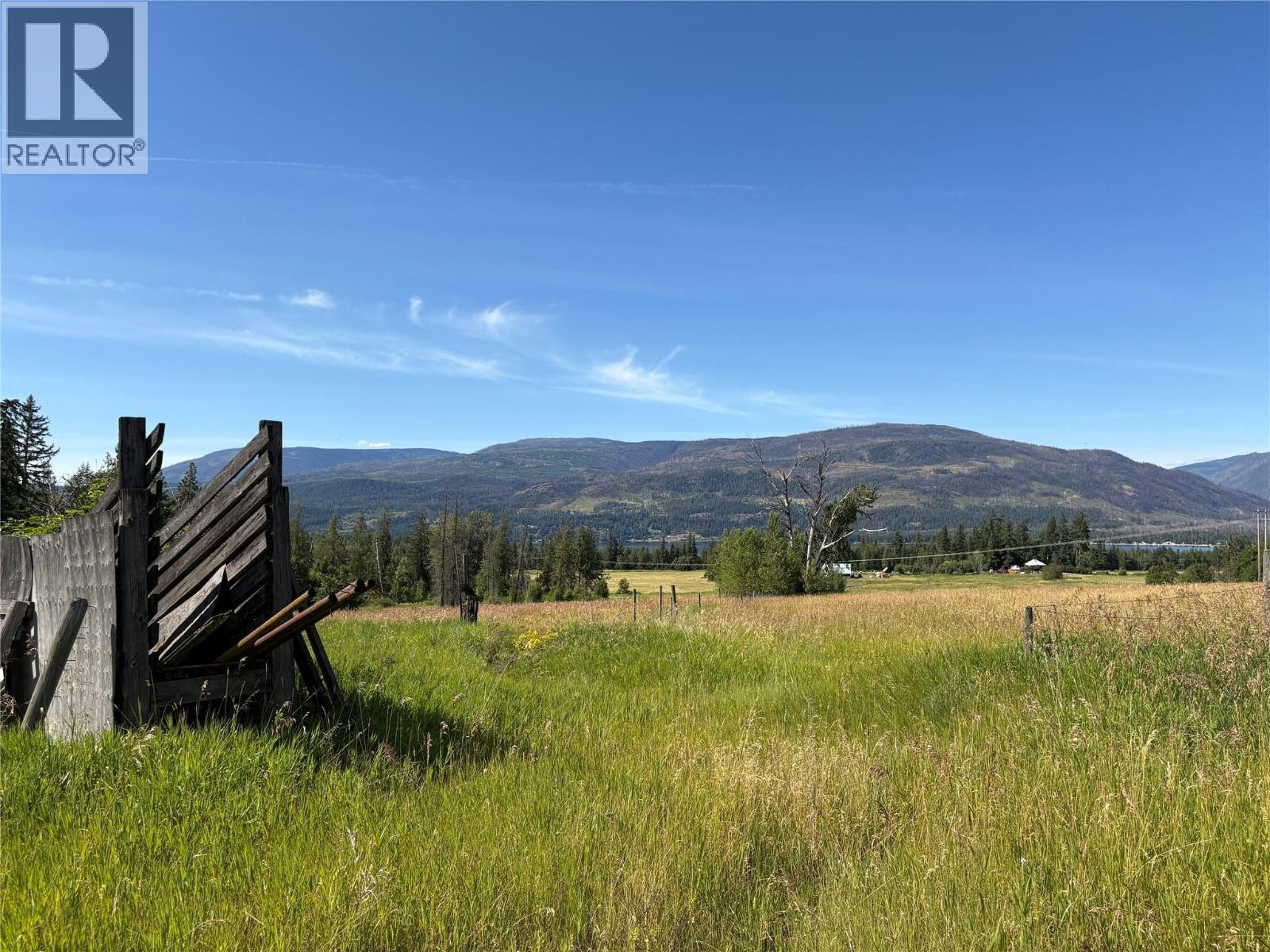 890 Dilworth Road, Sorrento, BC