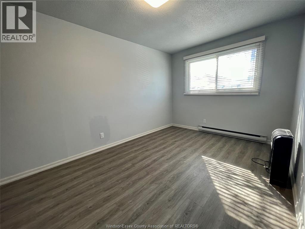 8477 Darlington Crescent, Windsor, ON - Indoor Photo Showing Other Room