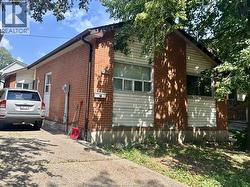 8477 DARLINGTON CRESCENT Windsor, ON N8S 4M3