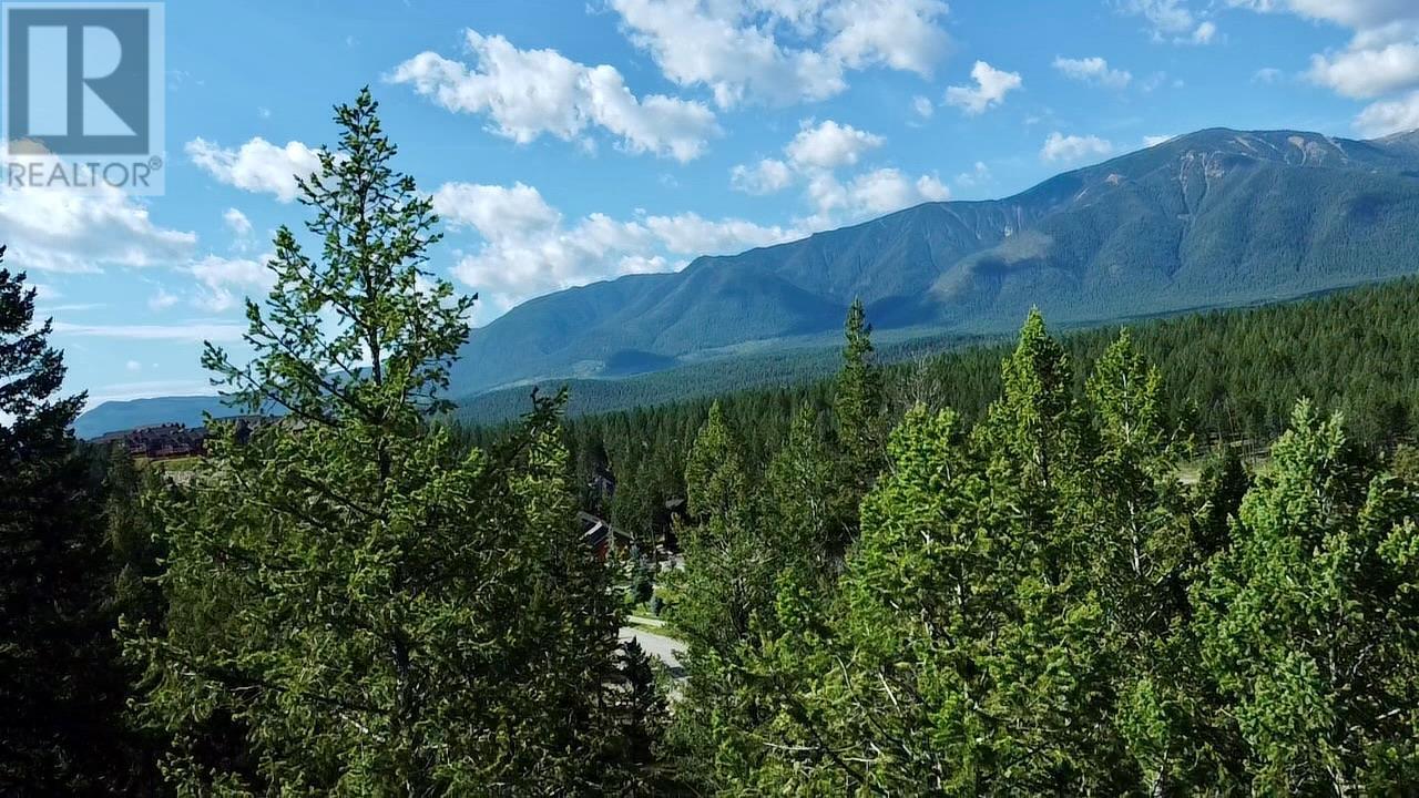 2522 Ledgerock Ridge, Invermere, BC