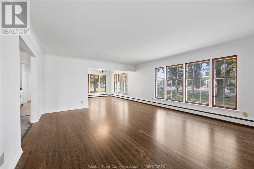 3985 Dougall Ave., Windsor, ON