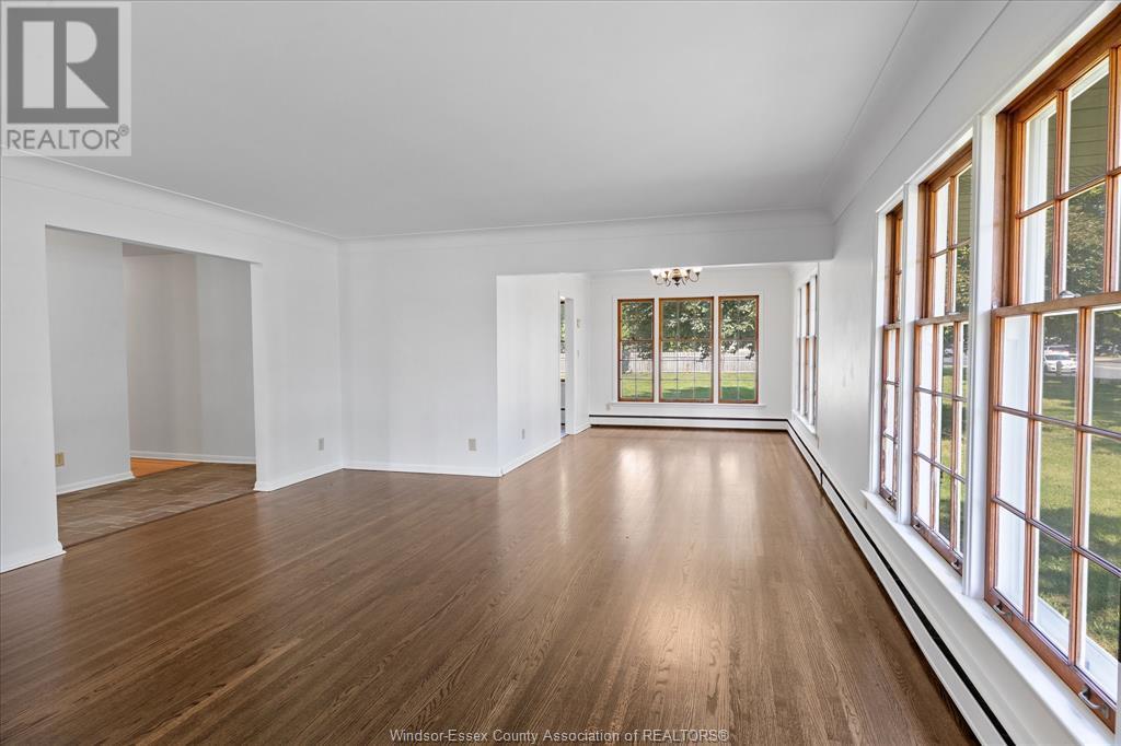 3985 Dougall Ave., Windsor, ON