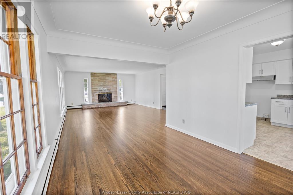 3985 Dougall Ave., Windsor, ON