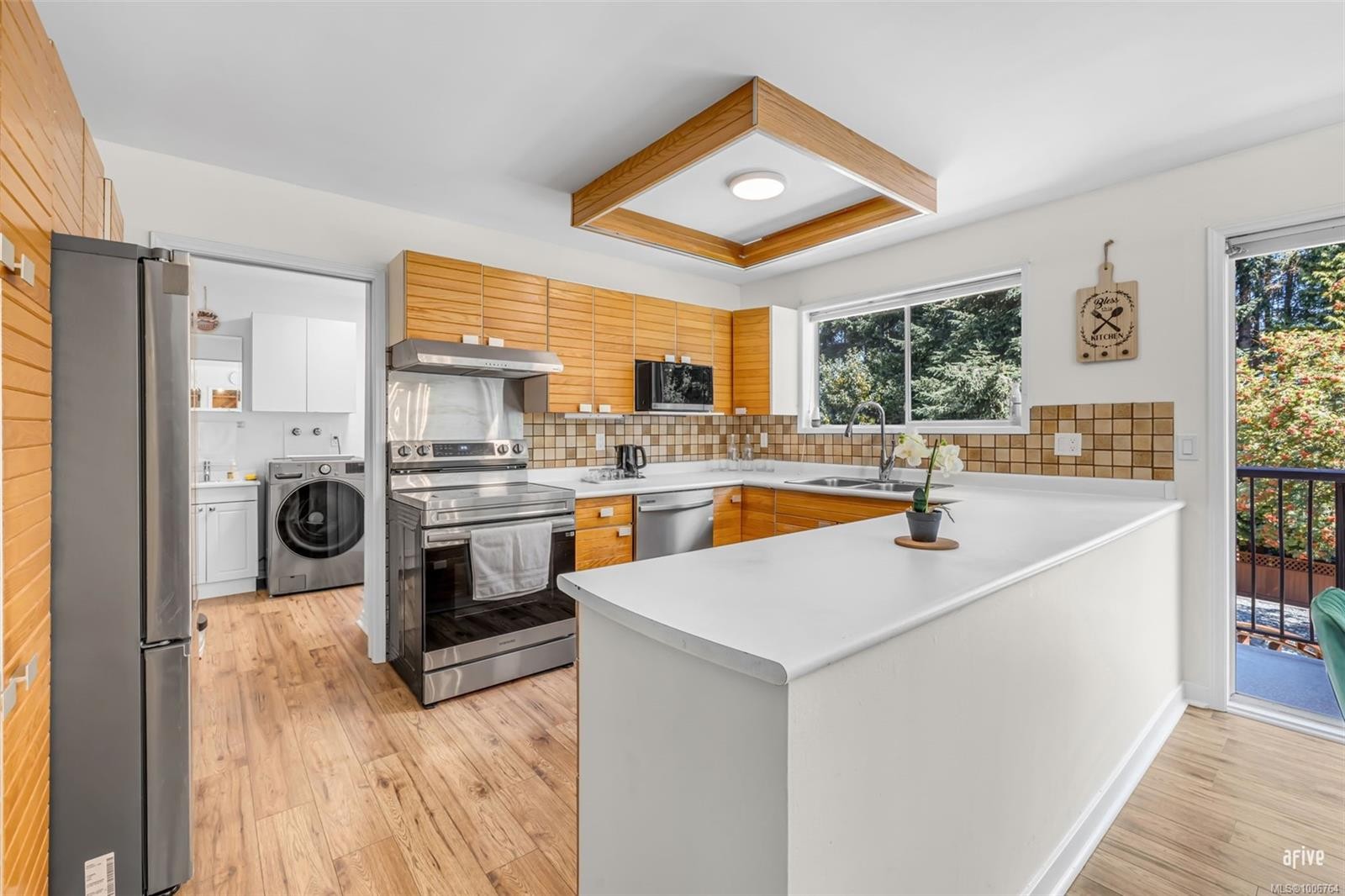 5540 Oceanview Terr, Nanaimo, BC