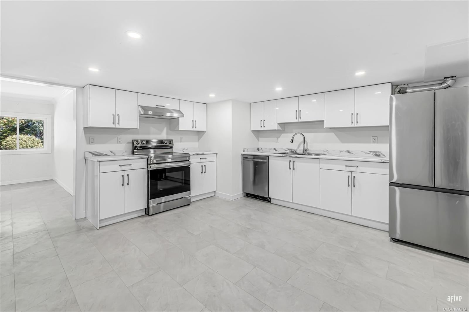 5540 Oceanview Terr, Nanaimo, BC