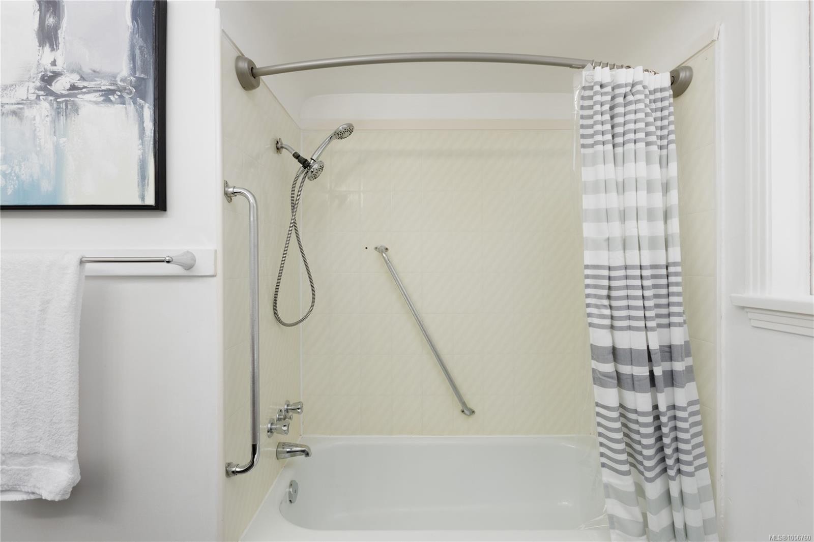 2555 Departure Bay Rd, Nanaimo, BC