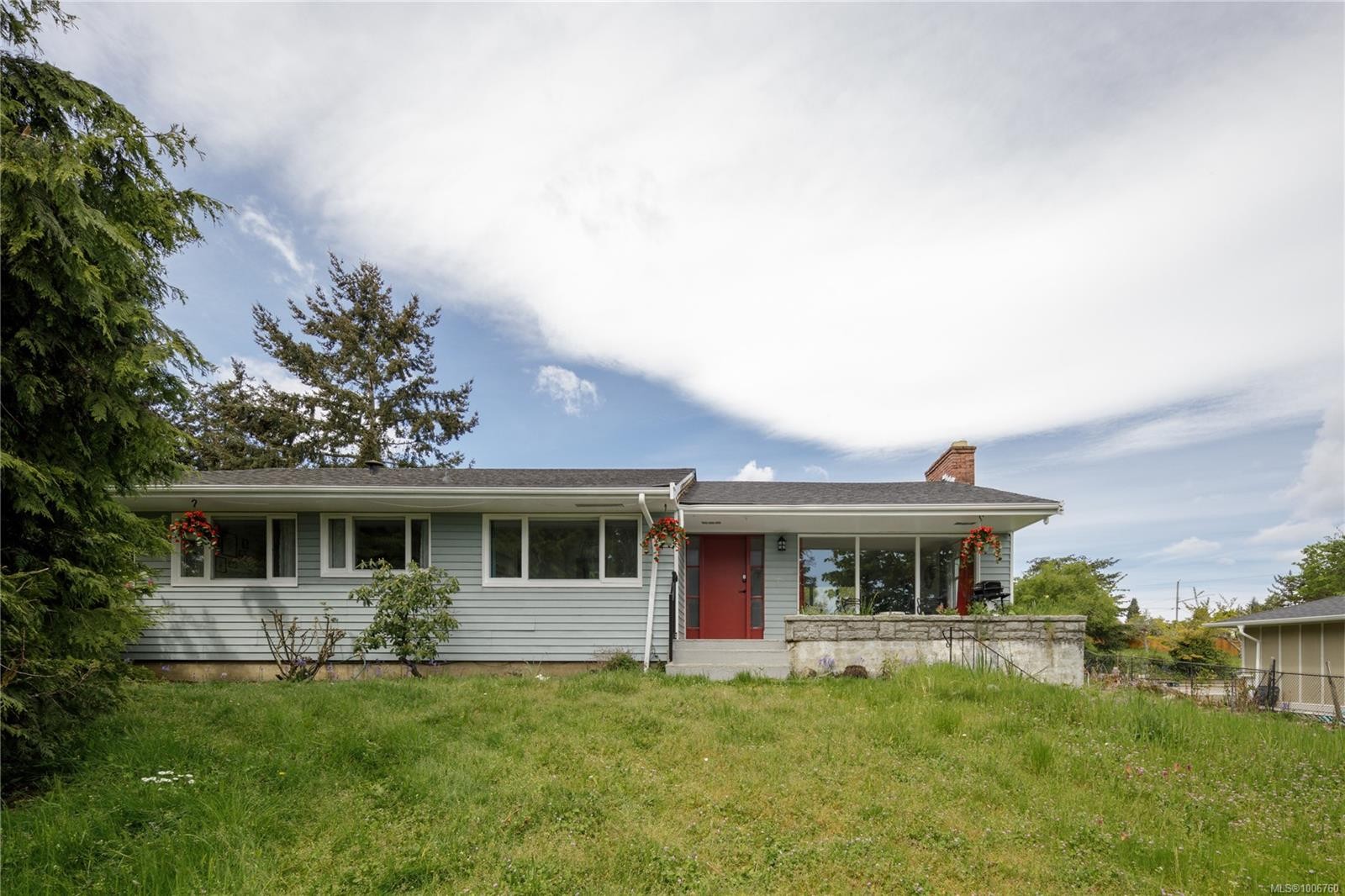 2555 Departure Bay Rd, Nanaimo, BC