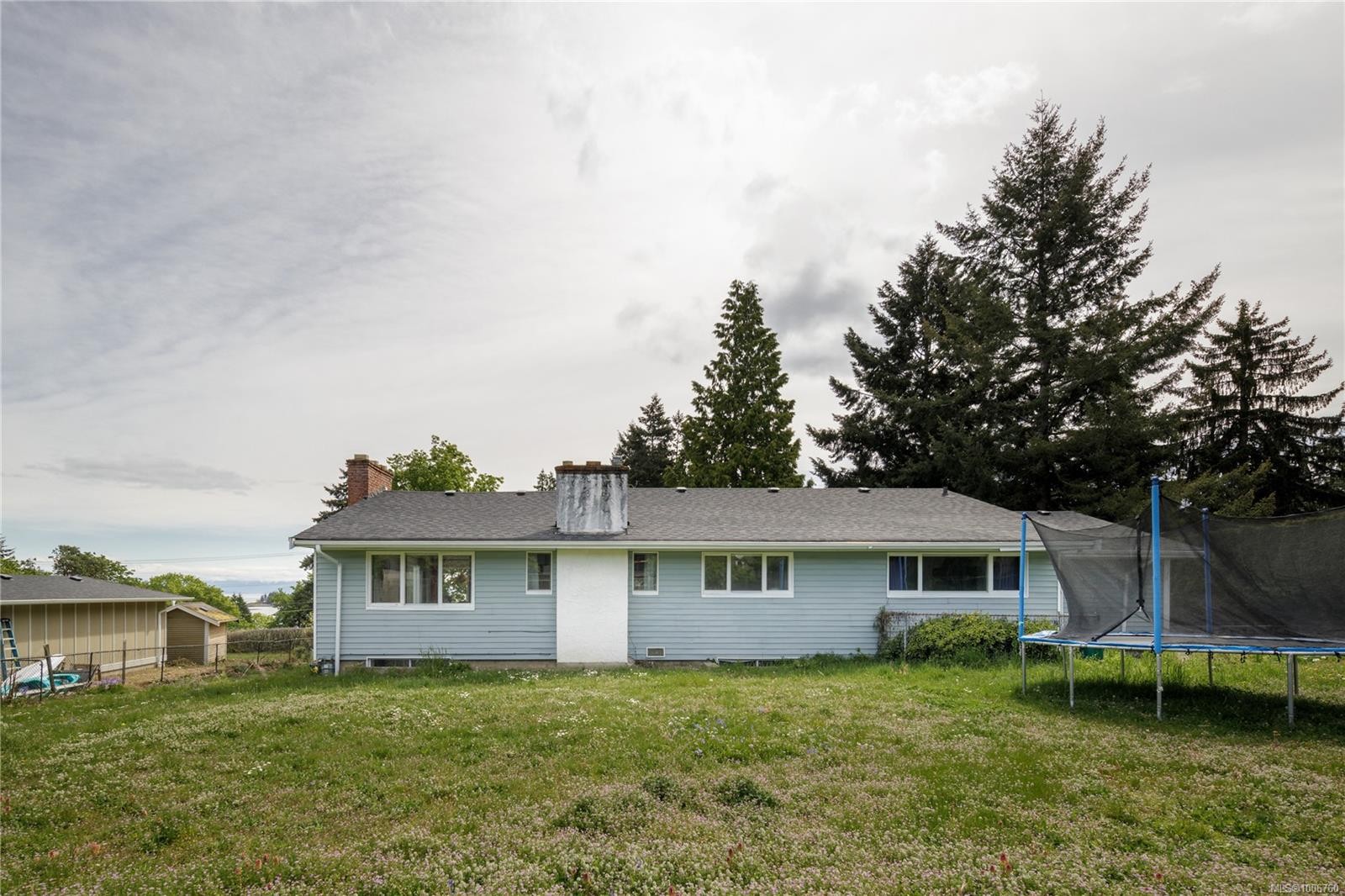 2555 Departure Bay Rd, Nanaimo, BC