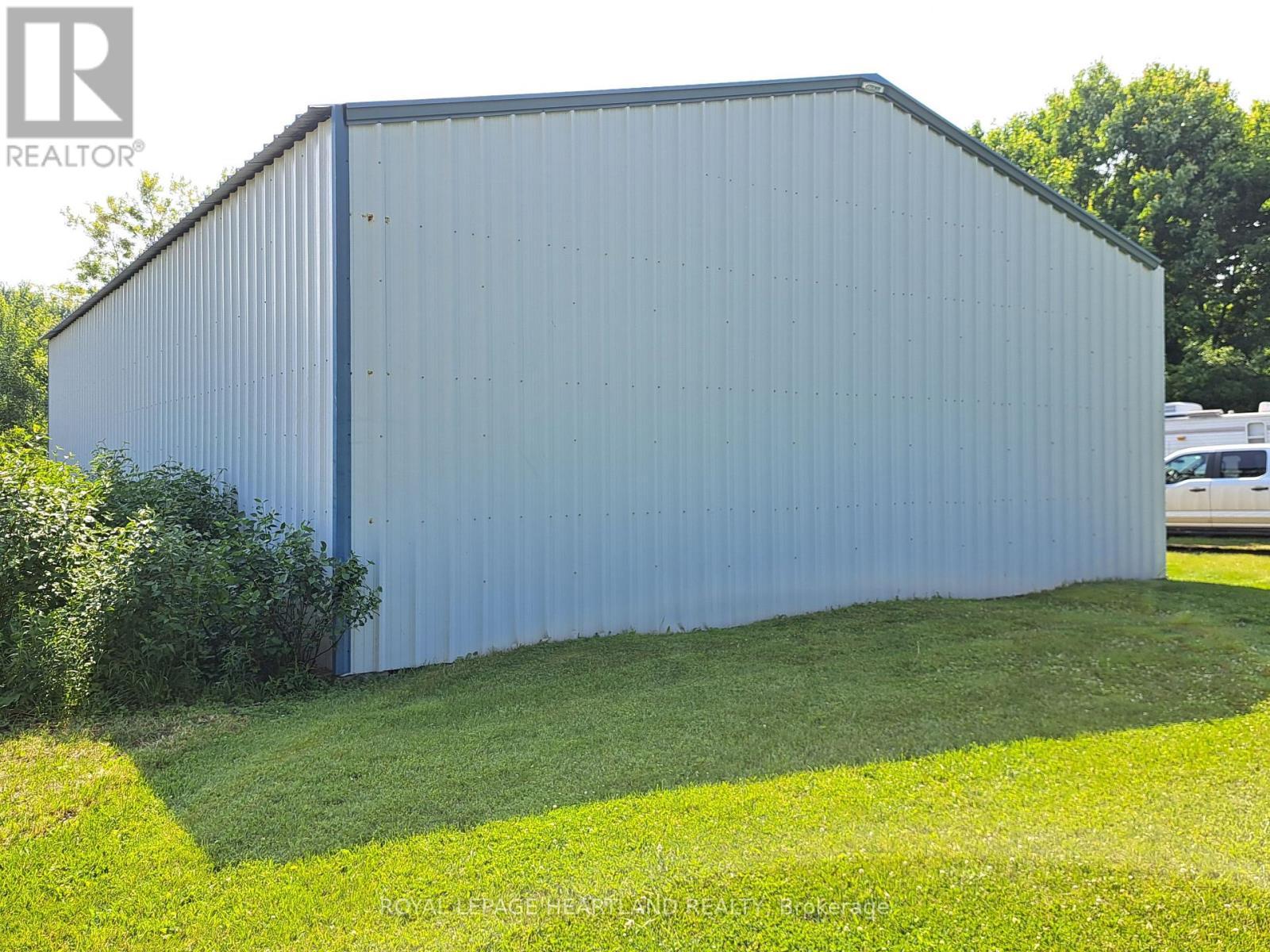 74018 Babylon Line, Bluewater (Zurich), ON