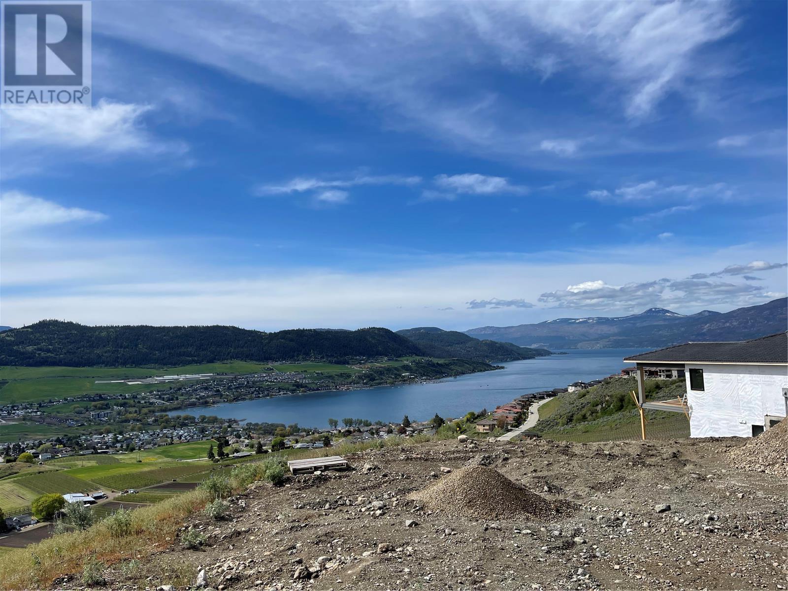 Spectacular Okanagan Lake view - 595 Vineyard Way N Lot# 33, Vernon, BC