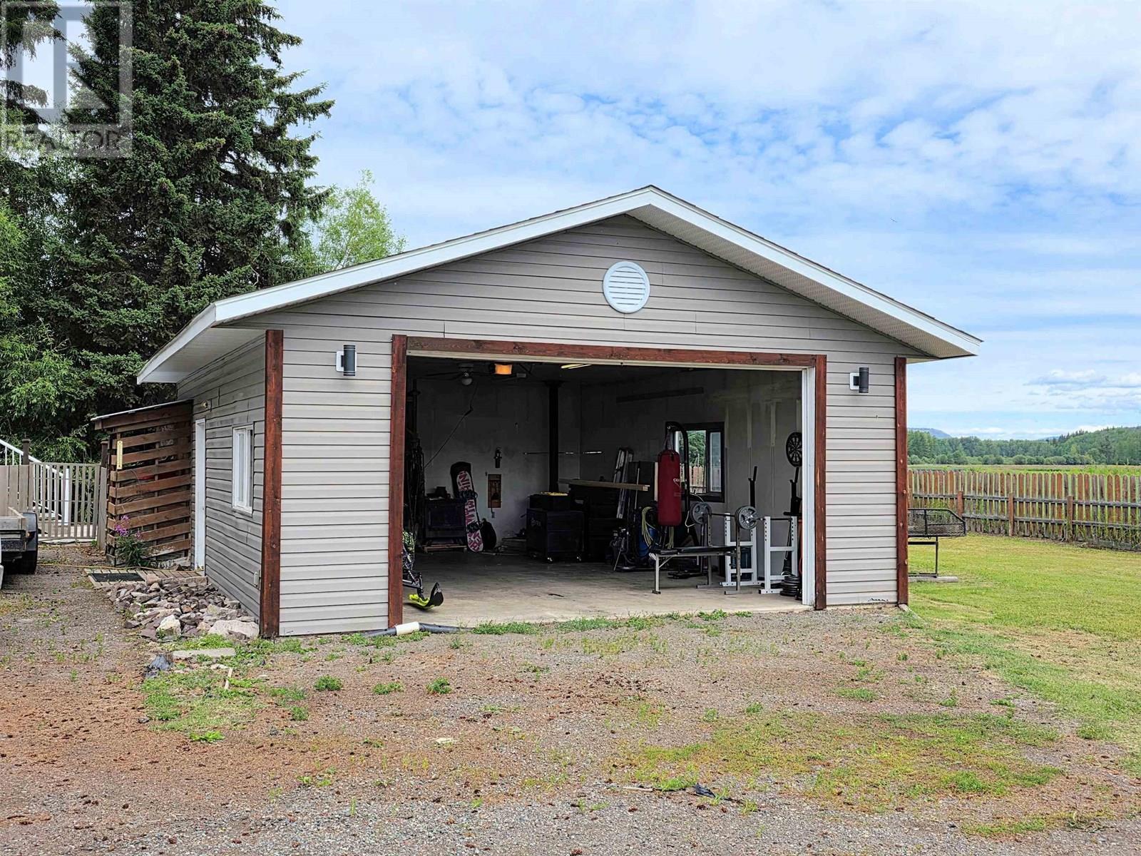 2512 Dominion Avenue, Houston, BC - Outdoor With Deck Patio Veranda With Exterior