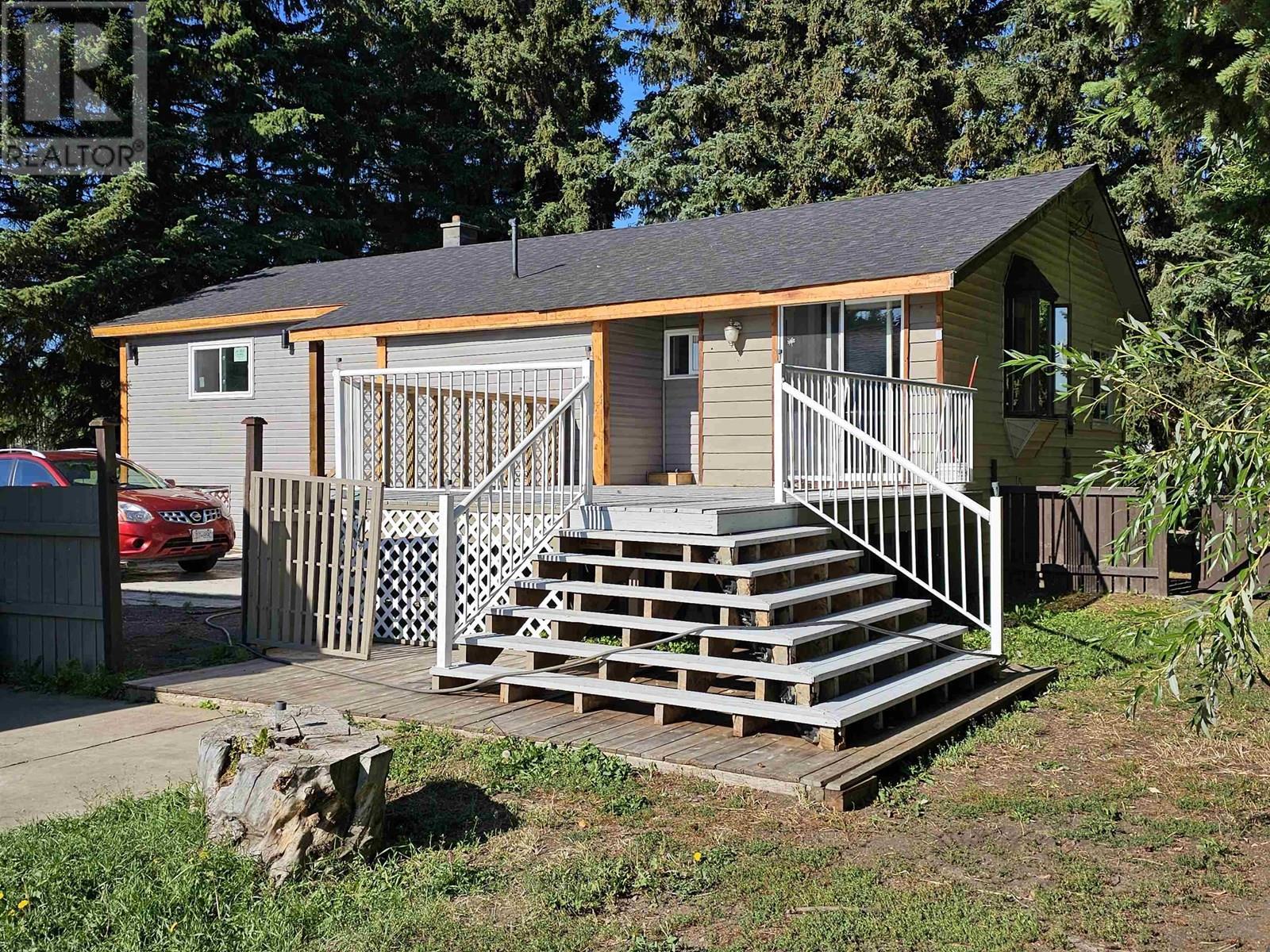 2512 Dominion Avenue, Houston, BC - Outdoor With Deck Patio Veranda