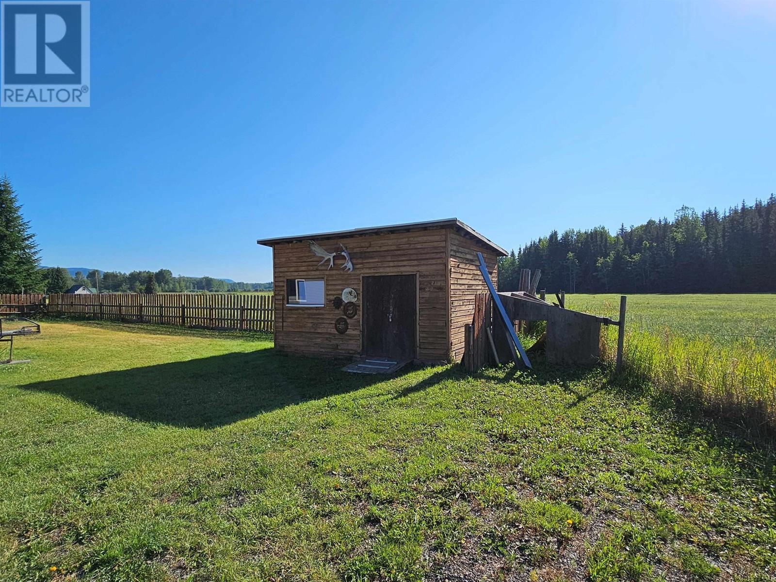 2512 Dominion Avenue, Houston, BC - Outdoor